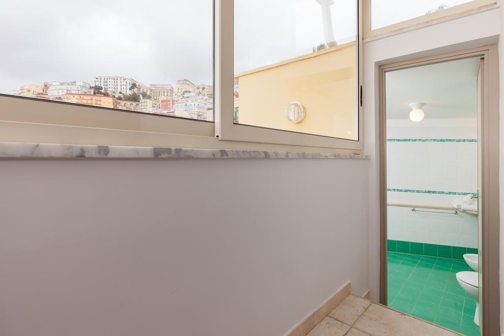 Bright Rooftop By Napoliapartments ภายนอก รูปภาพ