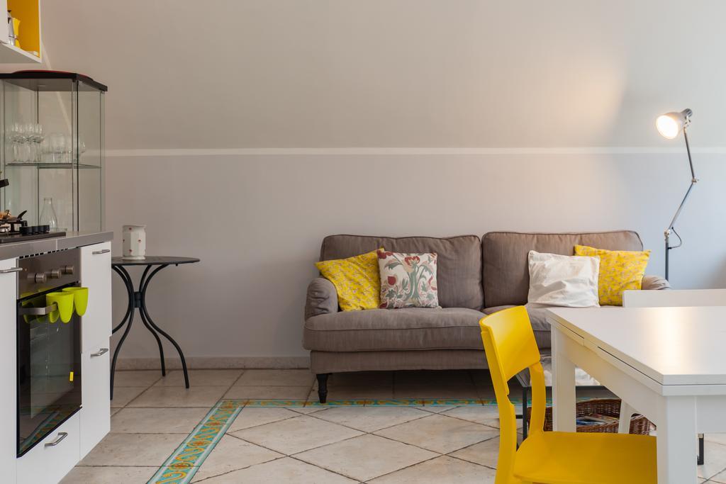 Bright Rooftop By Napoliapartments ภายนอก รูปภาพ