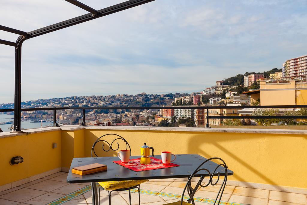 Bright Rooftop By Napoliapartments ภายนอก รูปภาพ